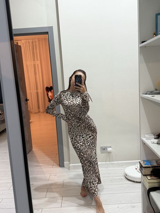 Красивое вечернее платье принт леопард 42-44