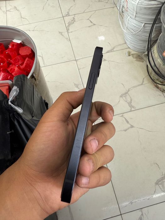 Iphone 12 holati zori