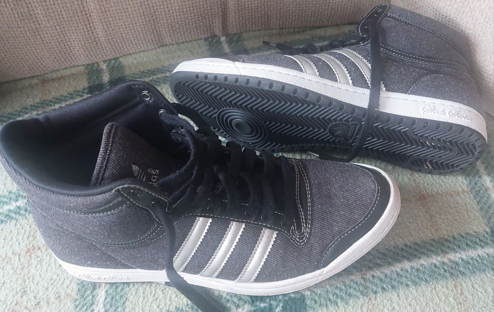 Маратонки Adidas