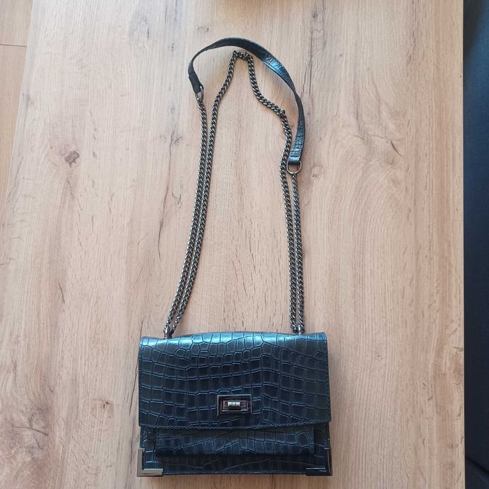 Чанти от естестена кожа