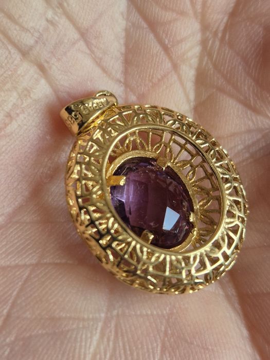 Златен комплект, аметист