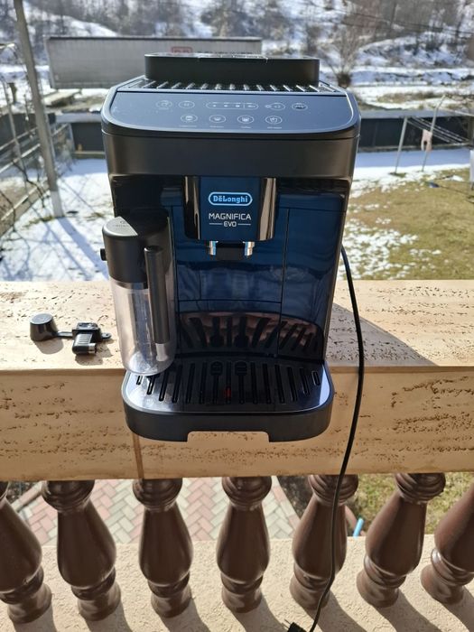 Espressor automat DELONGHI Magnifica EVO