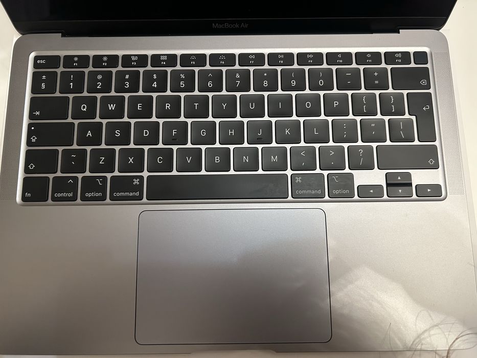 Macbook Air 13'' 2020 - 16GB RAM, SSD 256 GB