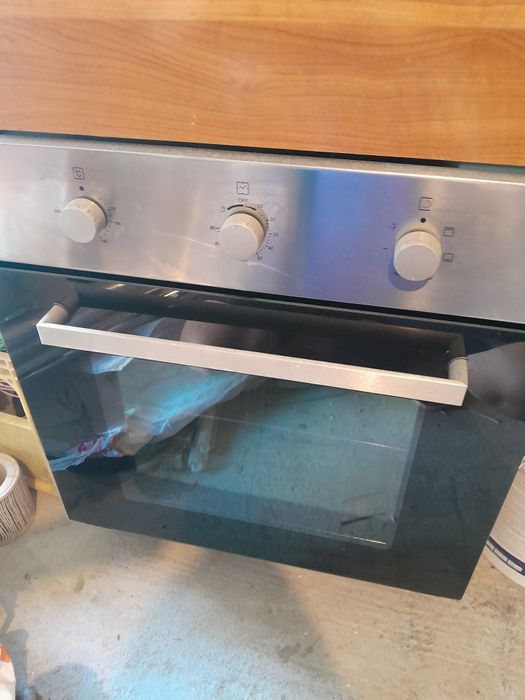 Vand cuptor electric