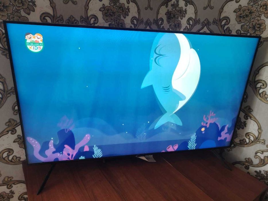 Продам телевизор Самсунг смарт тв