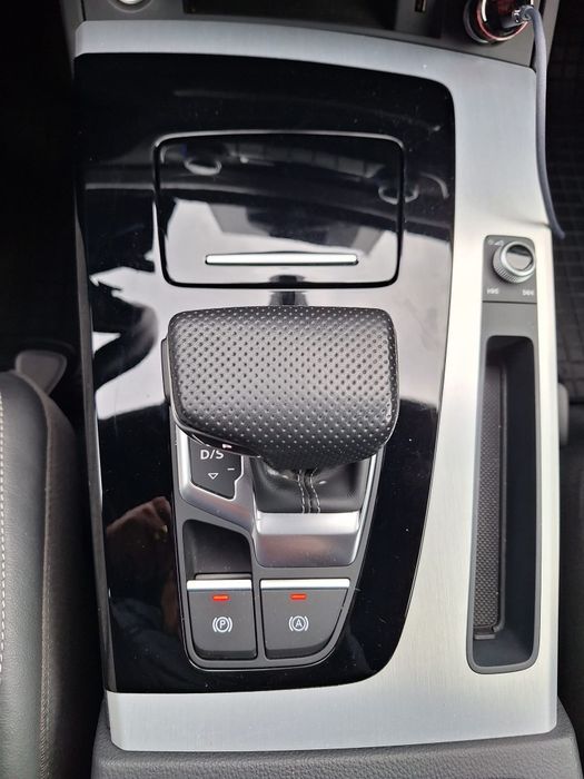 Audi Q5 S line Plug in hibrid sau schimb cu X5 2024-2025 PHEV