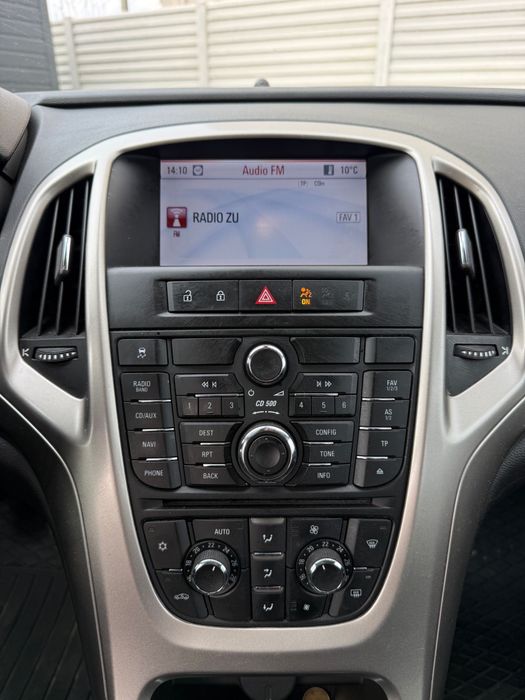 Opel Astra J 2011 / Euro 5 / Inmatriculat