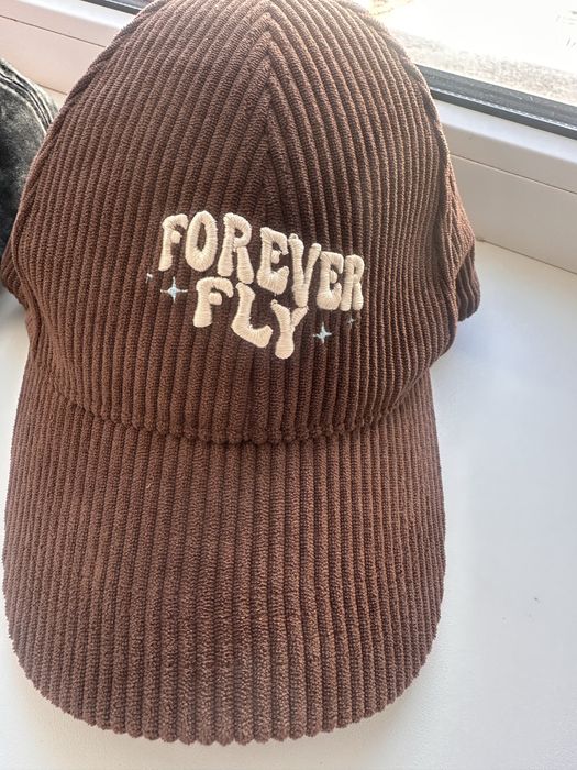 Продаю кепки бейсболки