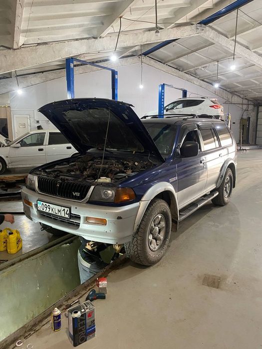 Продам mitsubishi montero sport