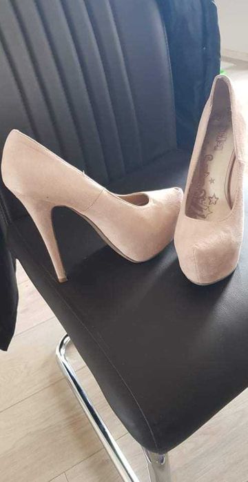 Обувки с висок ТОК