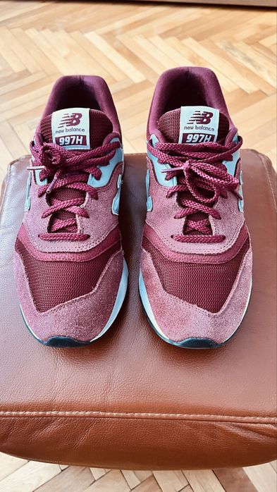 Vând New Balance 997H
