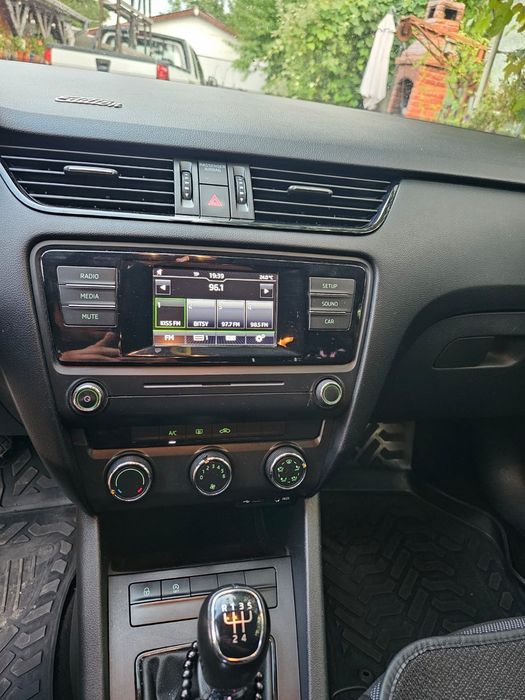 Vând Skoda Octavia 1.6TDI