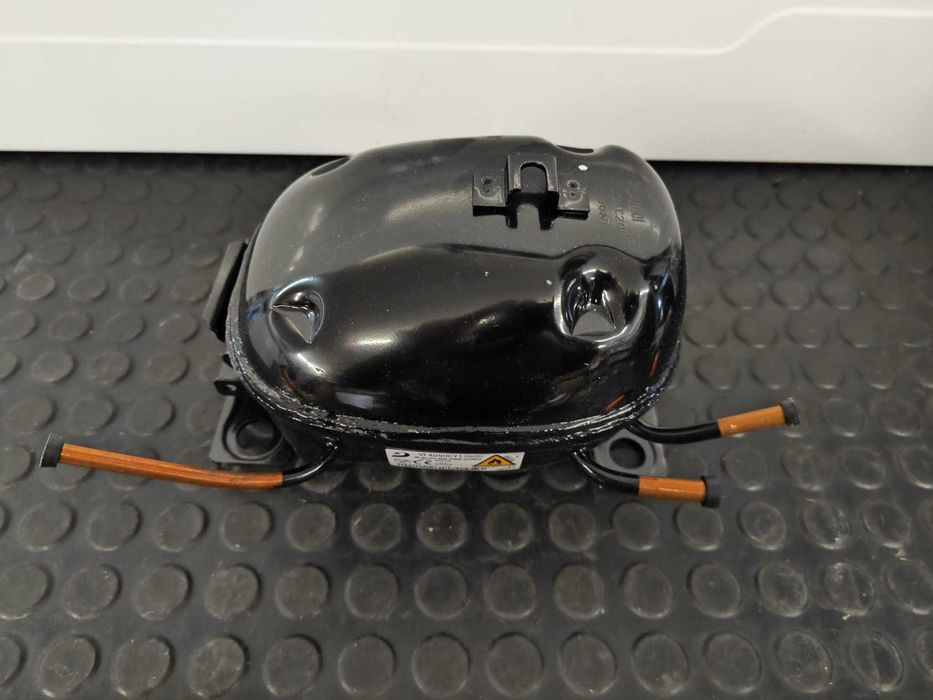 Compresor frigider combina VFA090CY1, nou / N3