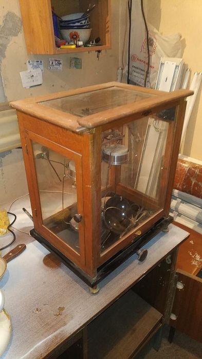 Продам весы антикварные.