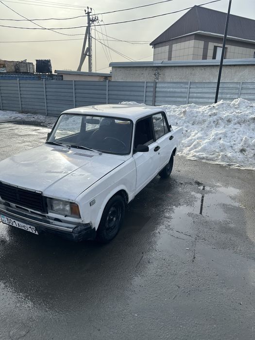 Ваз 2107  на полном ходу