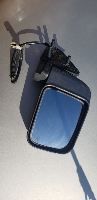 Продам зеркало лев .