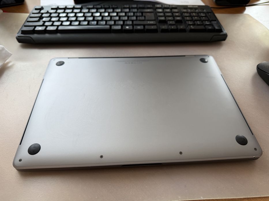 MacBook Pro 2017 13" 512GB SSD Touch Bar 16GB RAM