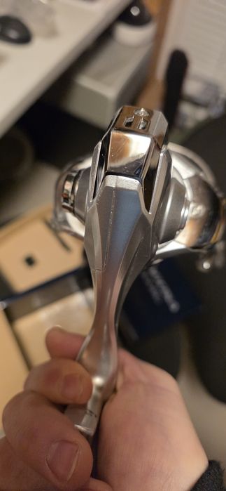 Макара преден аванс SHIMANO Saragosa 8000 SW A HG