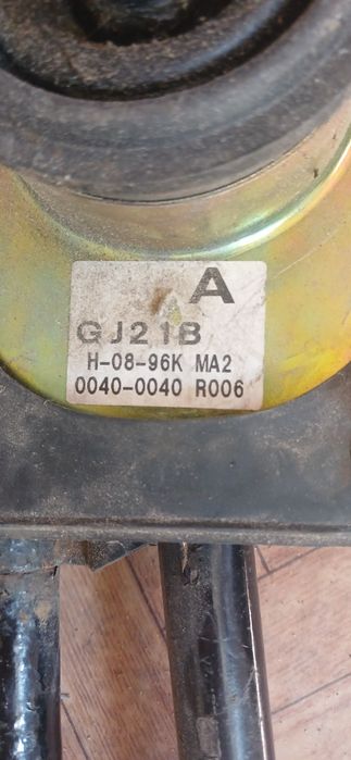 Продам кулису на мазду 626