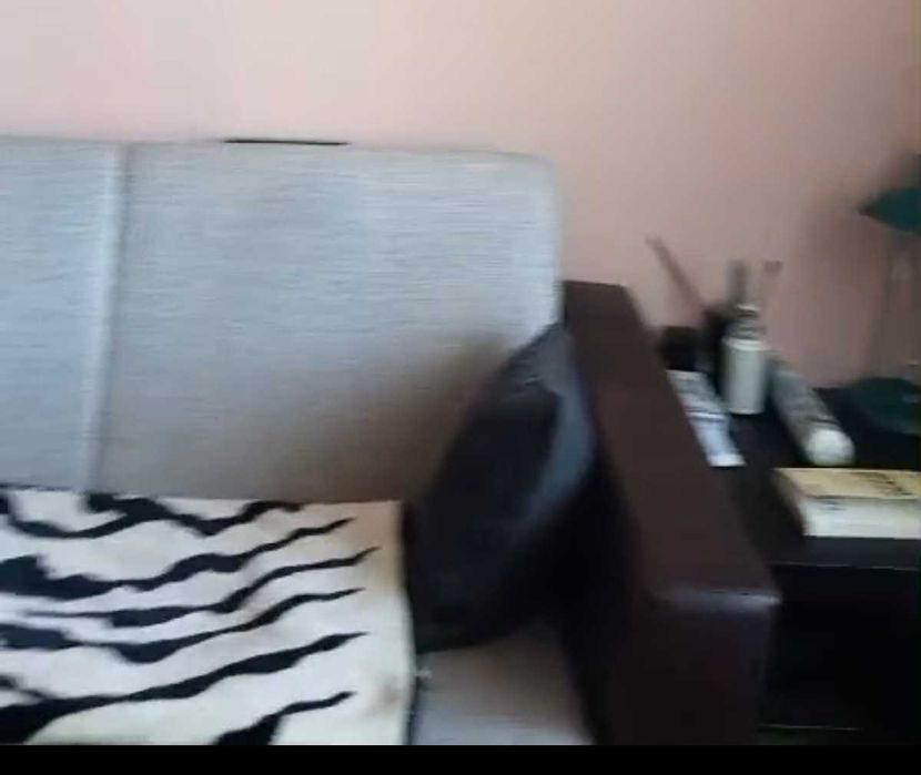 Două canapele folosite