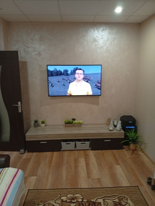 Телевизор Samsung 49 inch