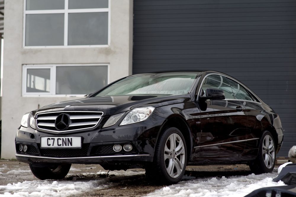 Bara fata Mercedes E W212 etrier tragger radiator scut carenaj portbag