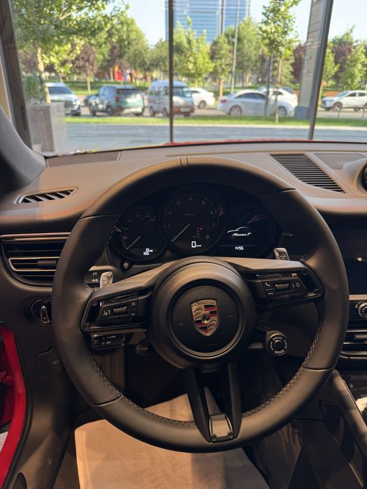 Porsche Macan T 2026