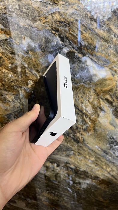 Iphone 13 midnight ideal