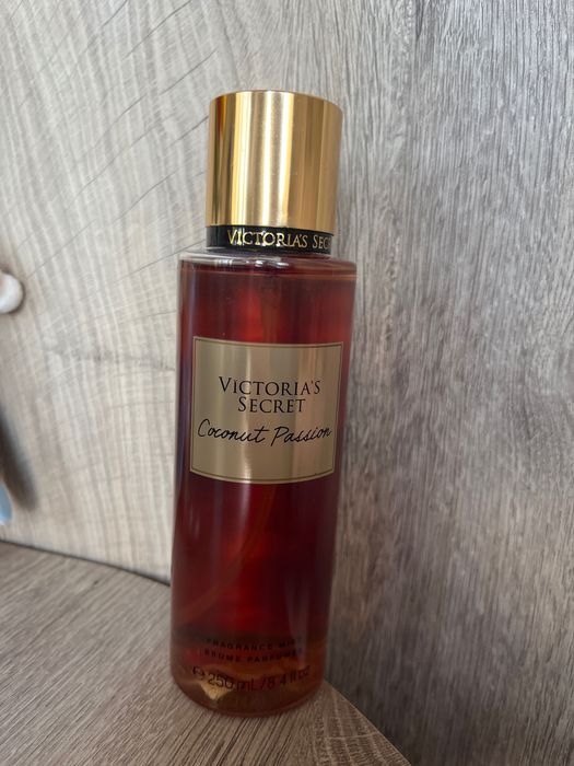 Victoria’s secret body mists