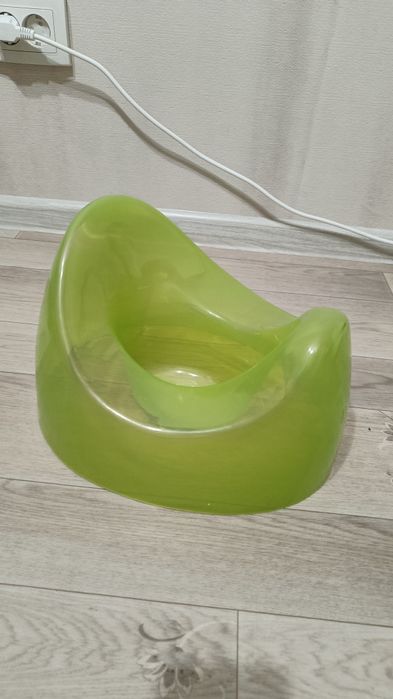 Горшок детский почти новый