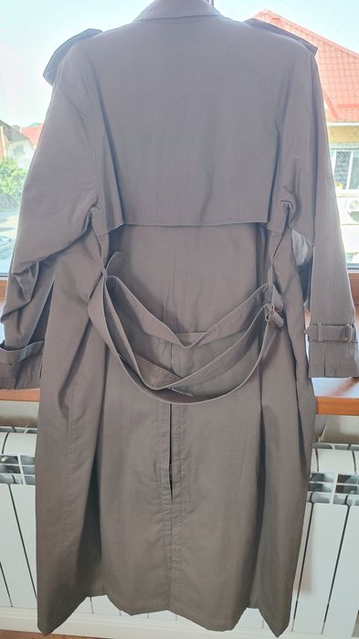 Плащ утеплённый. Новый.