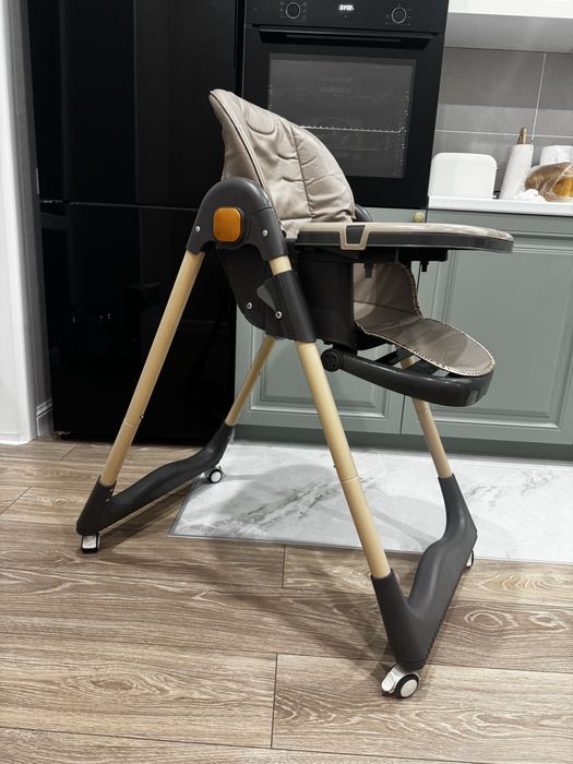 Детский стул для кормления