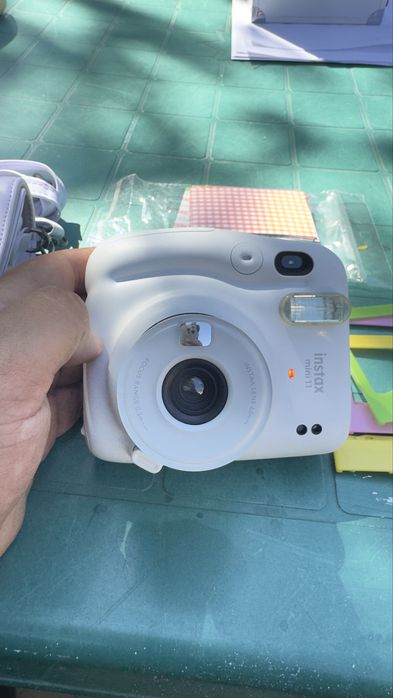 Aparat foto instant Fujifilm Instax Mini 11 – 280 lei