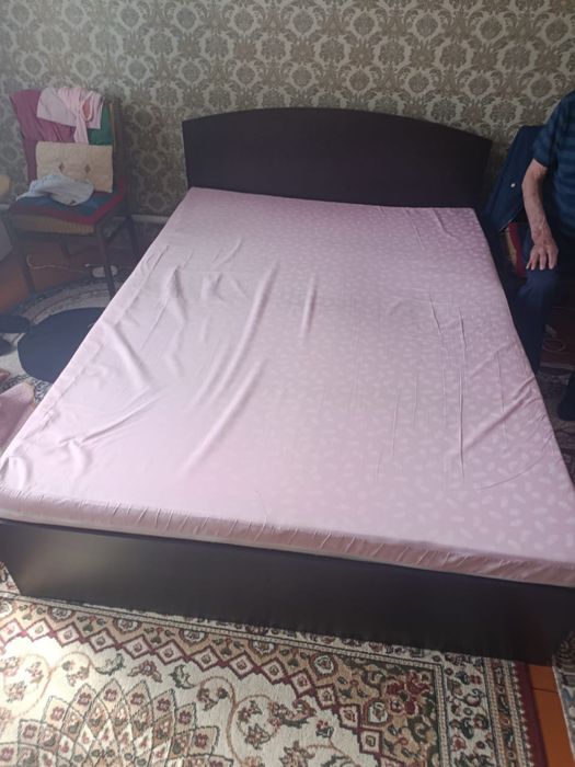 Кровать 150*200, состояние хорошее
