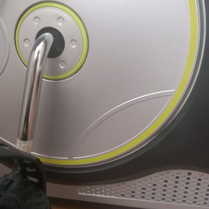 Треножоный волосипед для спорта