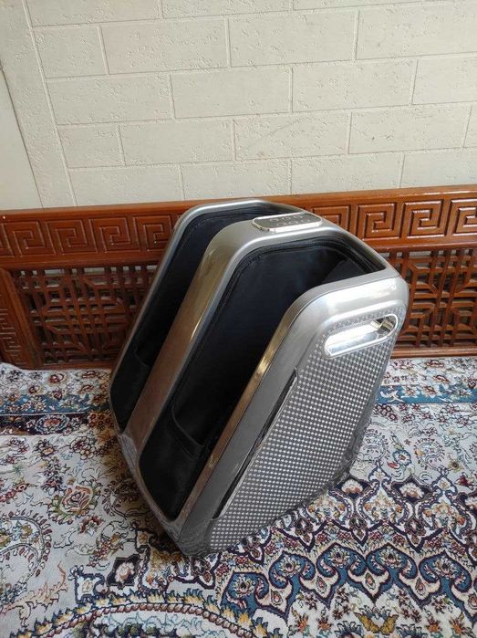 Oyoqlar orasidagi sochlarning fotosurati