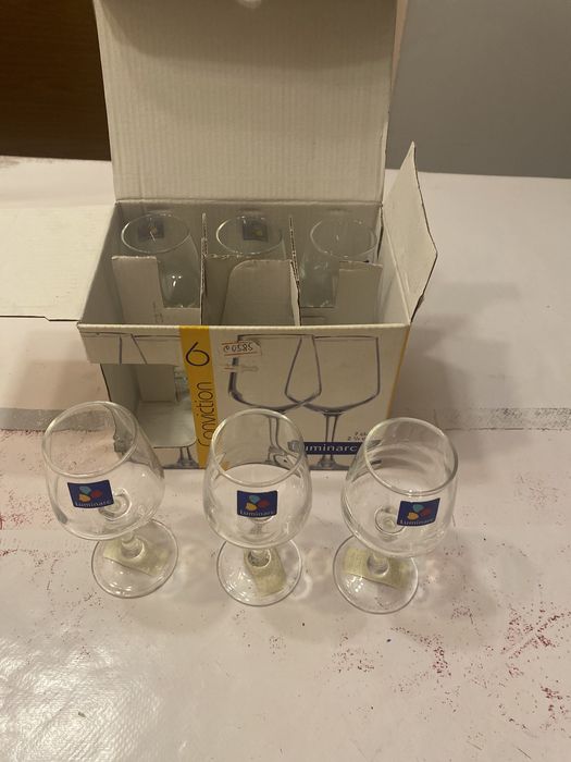 Рюмки . Французское  стекло.