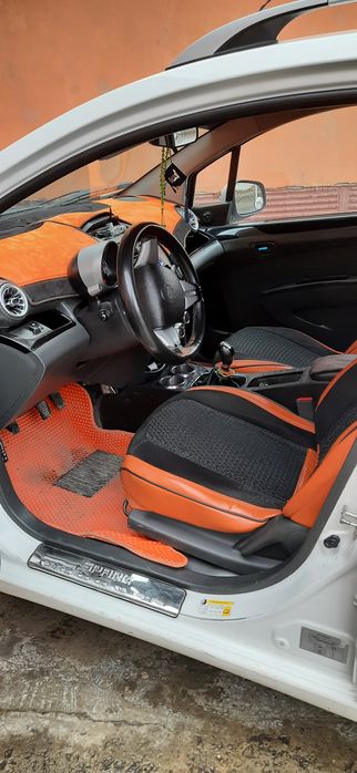 Срочно  сотилади