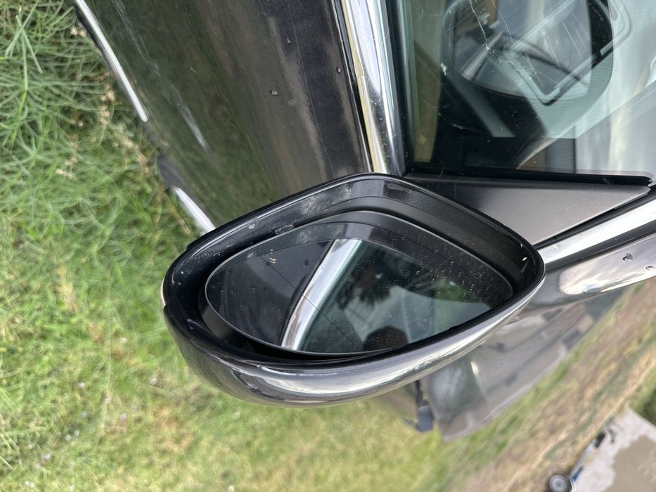 Дясно огледало Volkswagen Passat B6 vw пасат 6