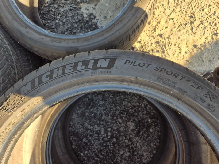 2 Anvelope de VARA - 275/35/19 - Michelin PS4 - OEM BMW * RUN-FLAT - Stare F BUNA - DOT 2022 !