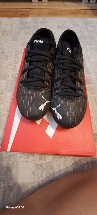 Adidasi fotbal  Puma Future marimea 35.5