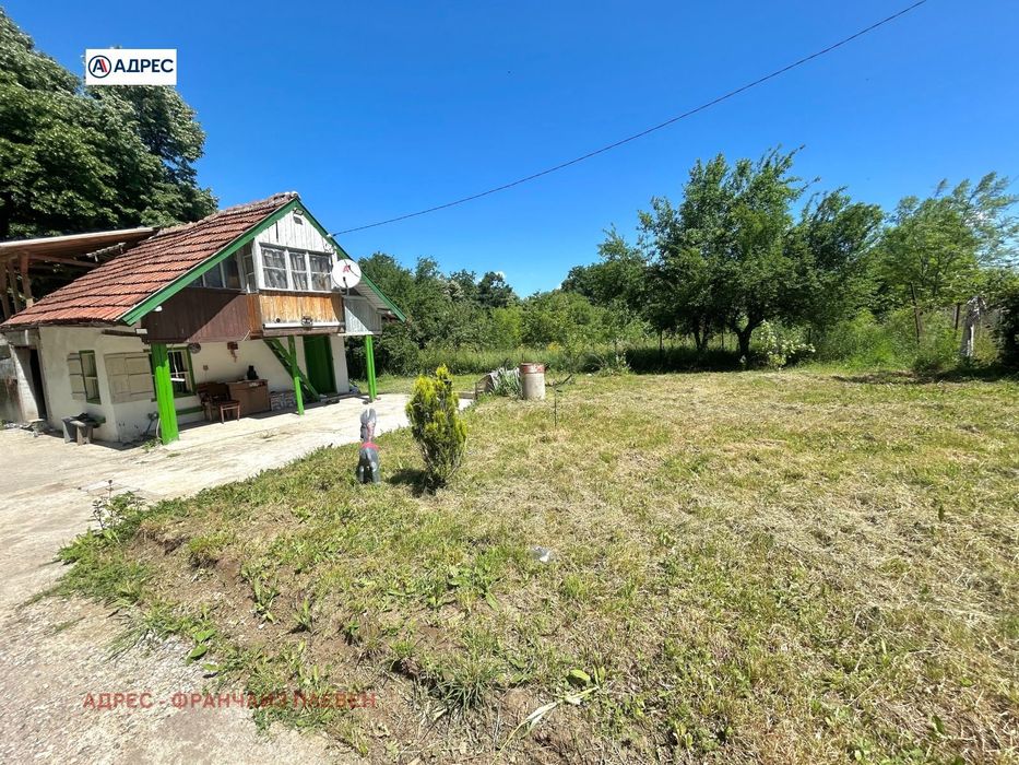 Къща в Враца-Студентски град площ 30 цена 35000