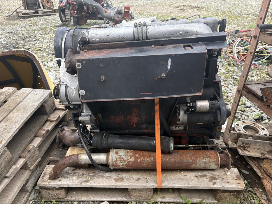 Deutz F5L913  motor in 5 pistoane fara turbo