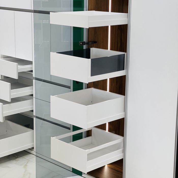 Австрийская Мебельная фурнитура премиум класса в широком ассортименте