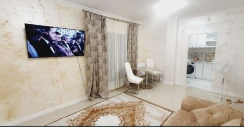 De inchiriat 2 camere Apartament studio Garsoniera