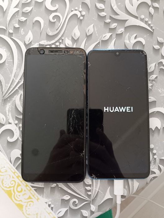 Продам хуавей п30 лайт и самсунг а6+