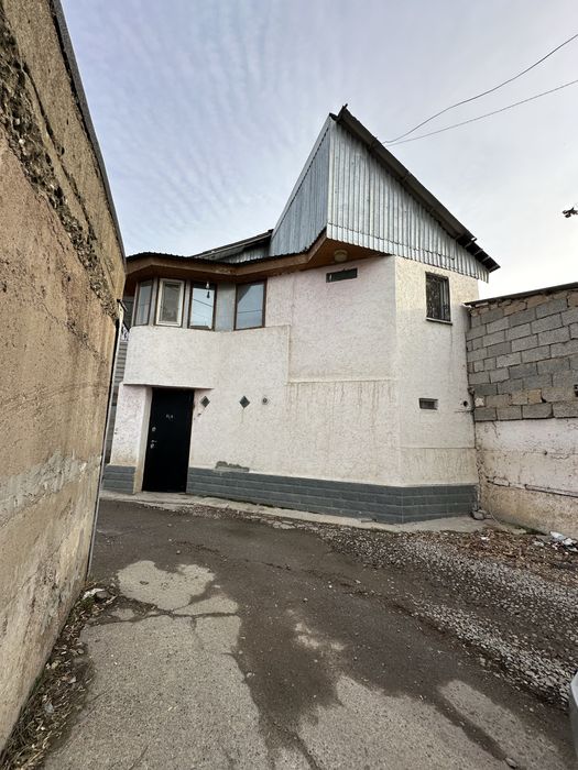 Продается 2-х этажный дом