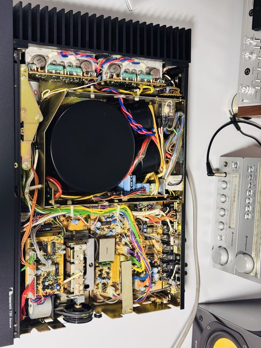 Amplificator/Receiver Nakamichi 730,anii 1978,105W/canal,17.2 kg,Japan