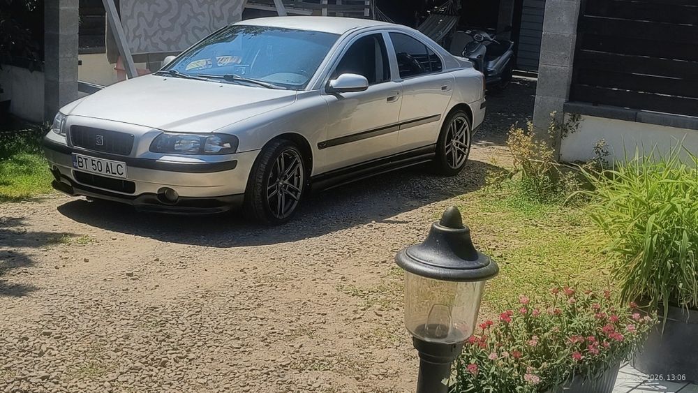 Vând Volvo s60 D5