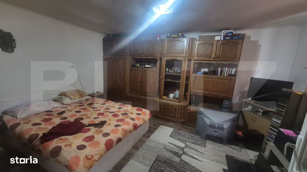 Casa cu 2 camere de vanzare, 50 mp, teren 350 mp, strada Mara, zona Pi